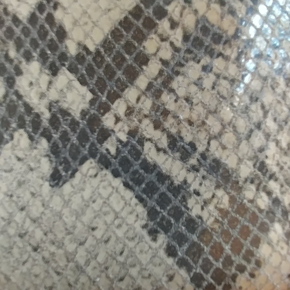 Michael Kors Mini Wallet Zip Around Python - Picture 6 of 6